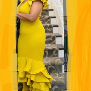 NEW WITH TAGS Mustard Yellow elegant gown SIZE XL
